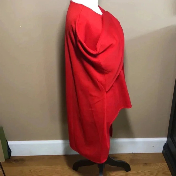 St John Hi-Lo Top. Large - Picture 3 of 9